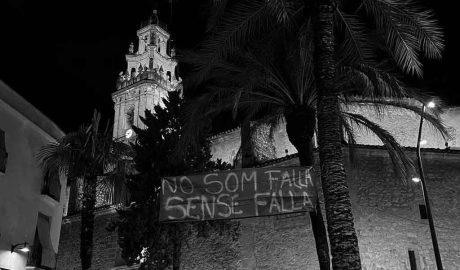 La Falla Plaça i Natzarè de Pego podrá plantar en su calle en 2026 si garantiza que la cremà no dañará las viviendas ni la ermita